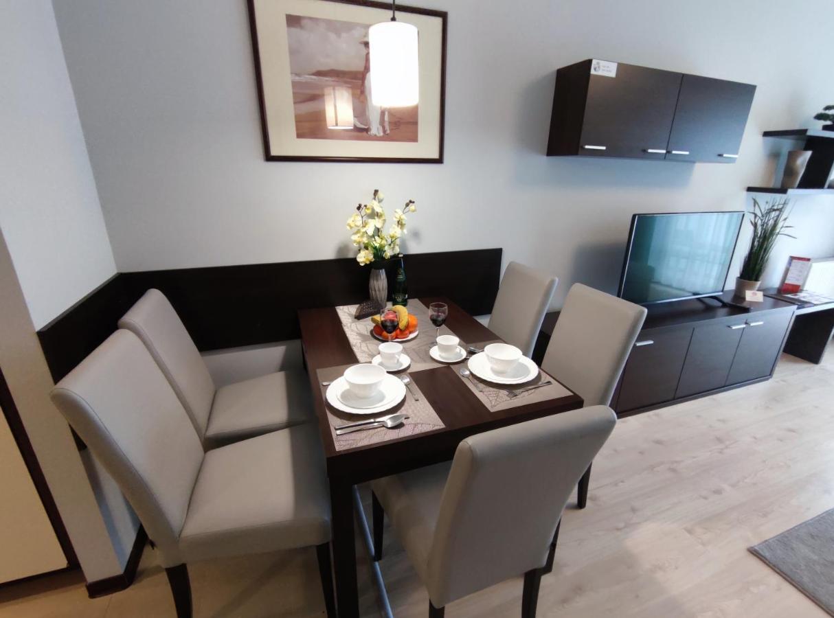 Apartament Przy Hotelu Aquarius Kolobrzeg Bagian luar foto