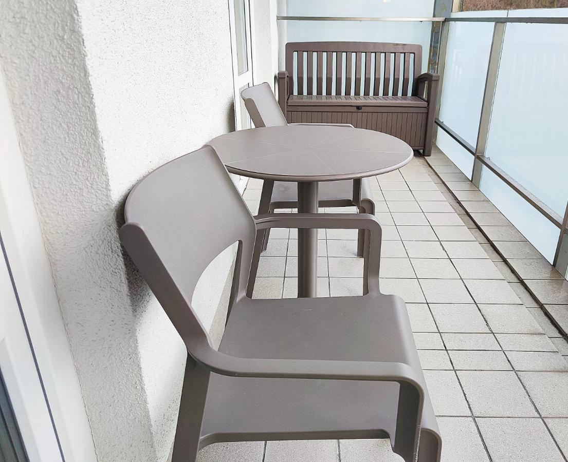 Apartament Przy Hotelu Aquarius Kolobrzeg Bagian luar foto