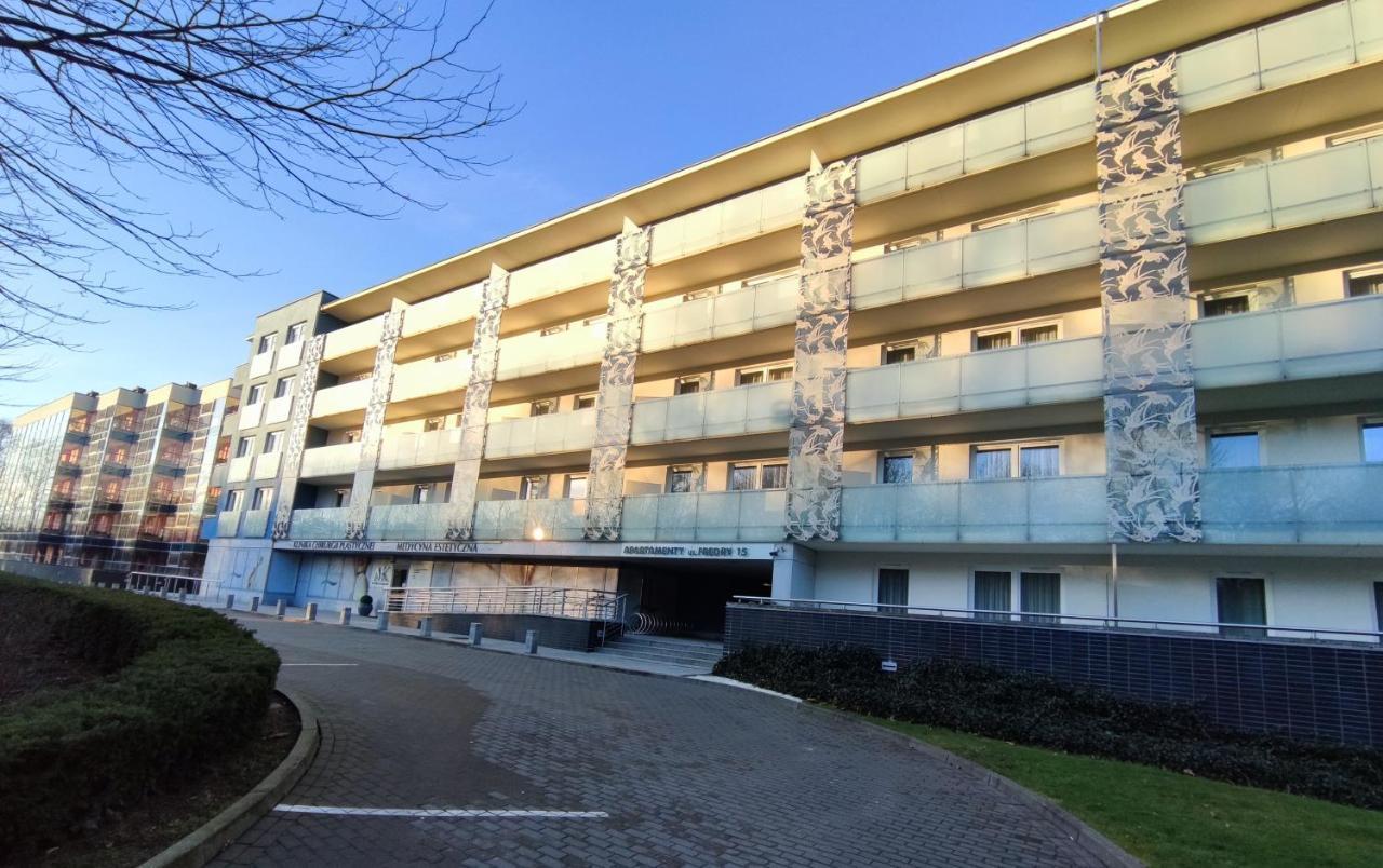 Apartament Przy Hotelu Aquarius Kolobrzeg Bagian luar foto