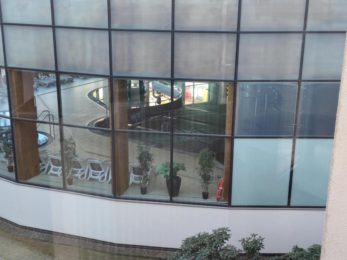 Apartament Przy Hotelu Aquarius Kolobrzeg Bagian luar foto